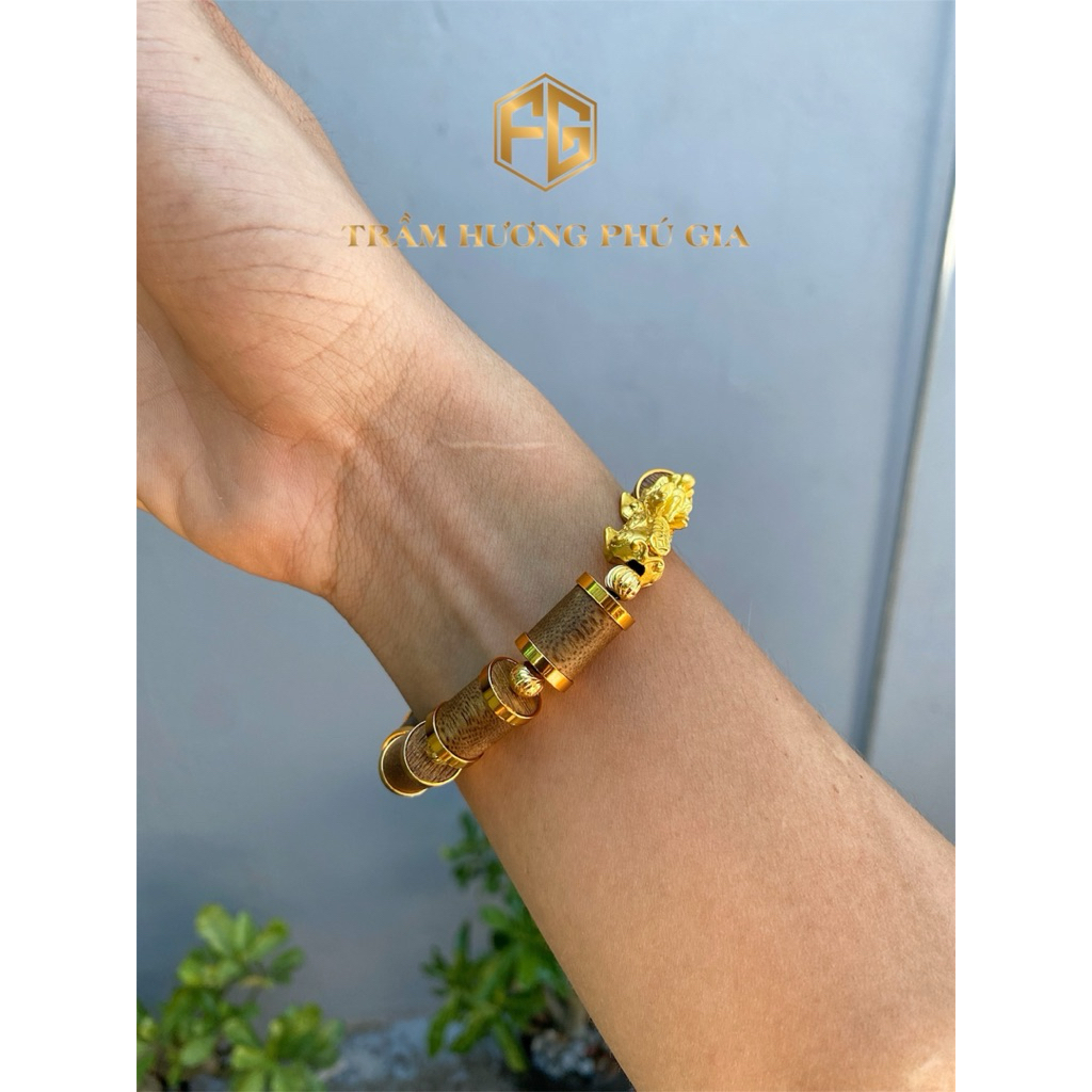 Vòng tay trầm hương đốt trúc bọc khoen xi mix tỳ hưu trầm tốc vườn