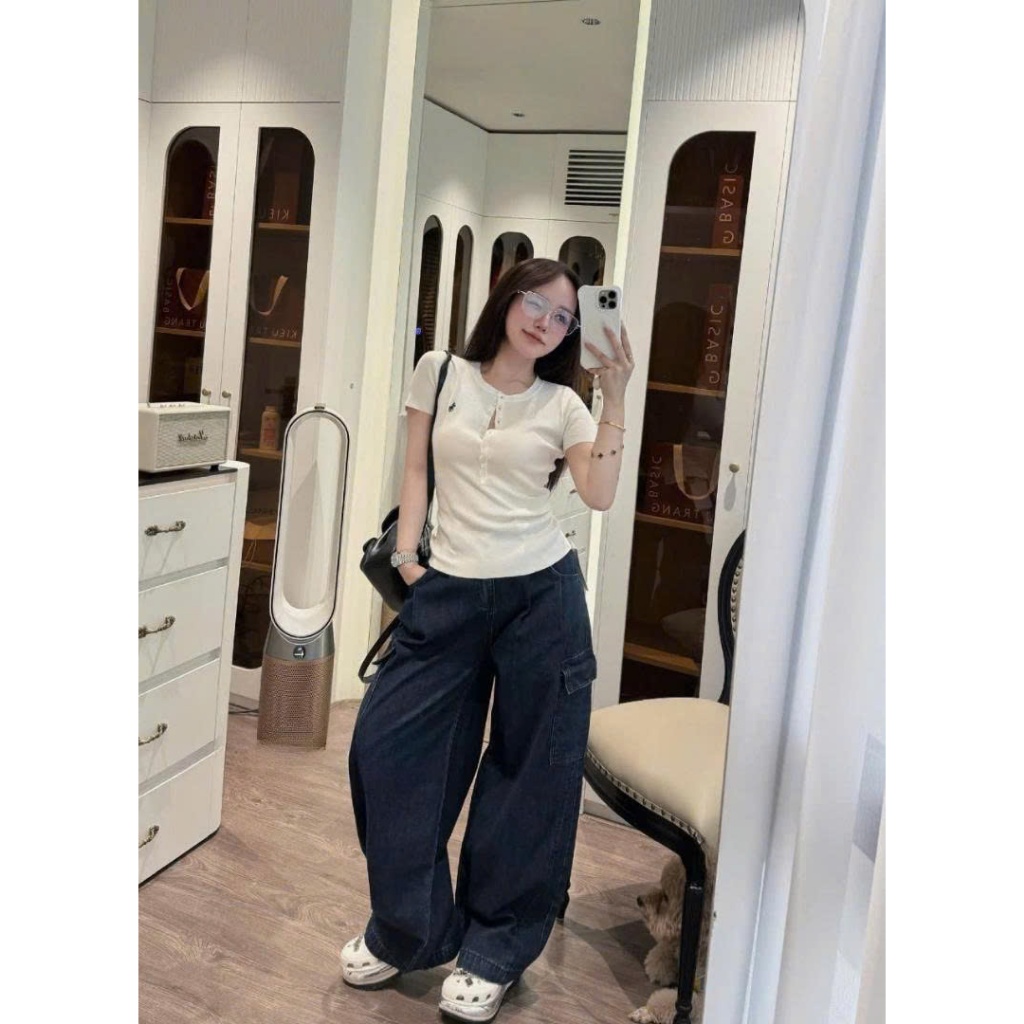 Set bộ đồ nữ 2 chi tiết áo phông họa tiết thêu tinh xảo mix quần ống rộng trẻ trung năng động