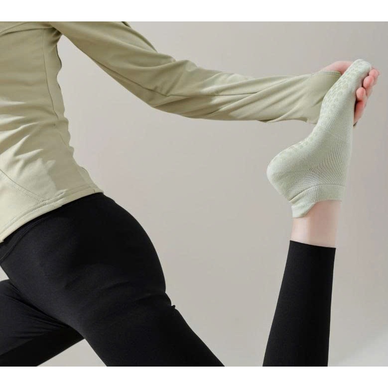 Vớ Tất YOGA cổ thấp chống trượt 10 màu phong cách dễ thương, xinh xắn.