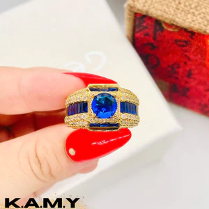 Nhẫn Nam Nữ Đính Đá Xanh Sapphire Sang Trọng Mạ Vàng 24K– Thiết Kế Bản To, Đính Đá CZ Lấp Lánh