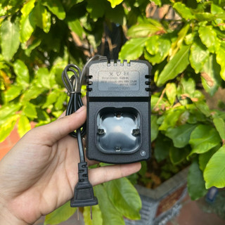Đế sạc pin 4 cell 16.8V Drama cho máy khoan pin