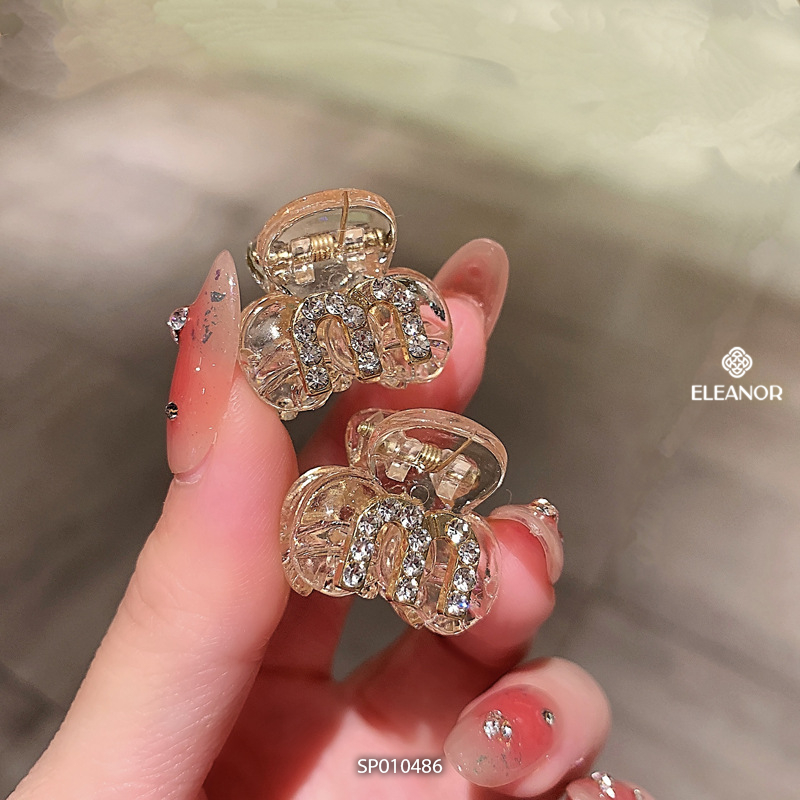 Kẹp tóc nữ mini Eleanor Accessories càng cua đính đá hình chữ M phụ kiện tóc 7628