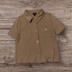 Áo sơ mi crop Ann T4ylor bigsize xuất xịn