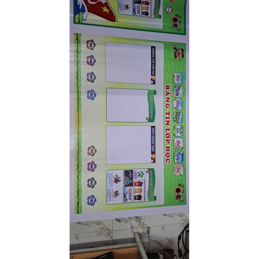 Bảng tin lớp kích thước khổ to in bạt - Trang trí lớp học