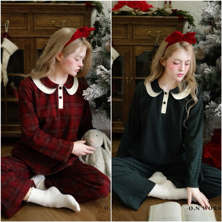 𝗛𝗮̀𝗻𝗴 𝗰𝗵𝗶́𝗻𝗵 𝗵𝗮̃𝗻𝗴 Bộ đồ ngủ mặc nhà pyjama Nhung bông kẻ giáng sinh form rộng ON WORKSHOP