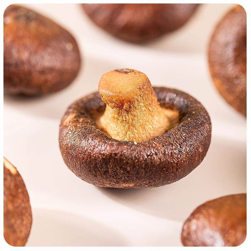 Nấm hương sấy giòn Wakamono Organic vị nguyên bản 55g/gói, không dầu, snack ăn vặt healthy giòn rụm, ăn liền ngon
