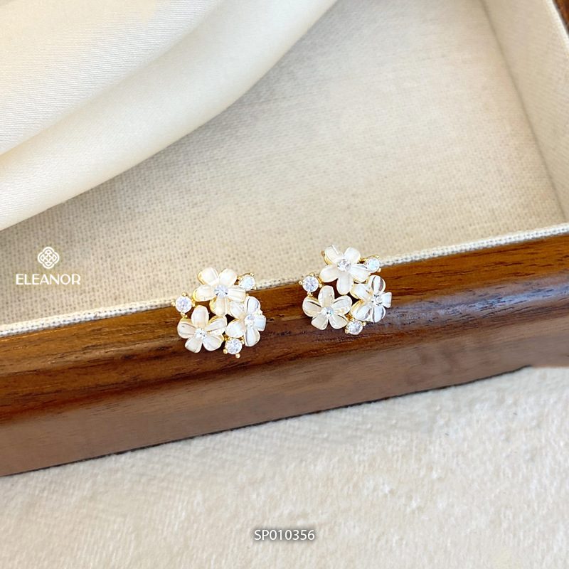 Bông tai nữ chuôi bạc 925 Eleanor Accessories hình hoa đính đá phụ kiện trang sức khuyên tai 10356
