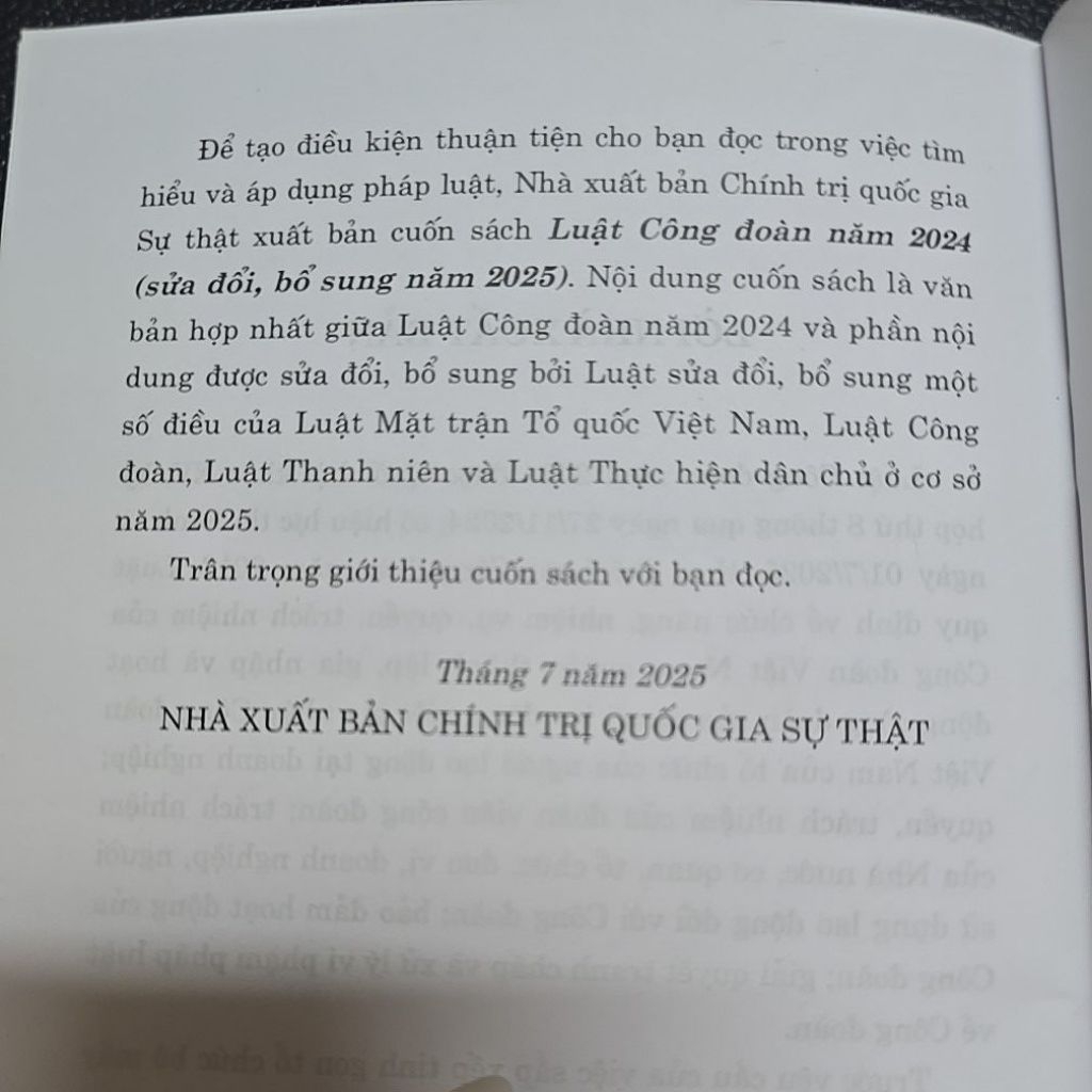 Sách - Luật công đoàn năm 2024 (sđ,bs năm 2025) (NXB Chính trị quốc gia sự thật)