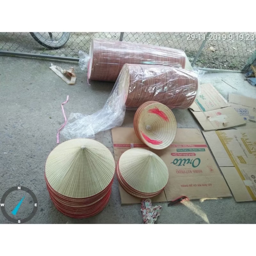 ( Hỏa Tốc Hà Nội - Ship Tỉnh)Nón lá già, Nón lá trang trí , Nón người lớn đội đẹp , Nón cho bé đội chụp ảnh