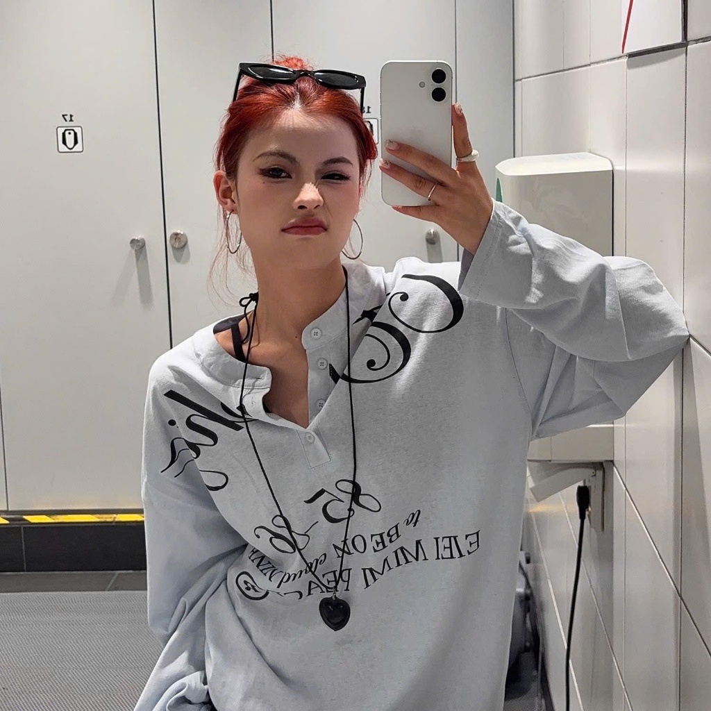(sẵn)Áo sweater dài tay chất thun cotton khuy cài họa tiết chữ 85-86 ASWT002 - Tiktik
