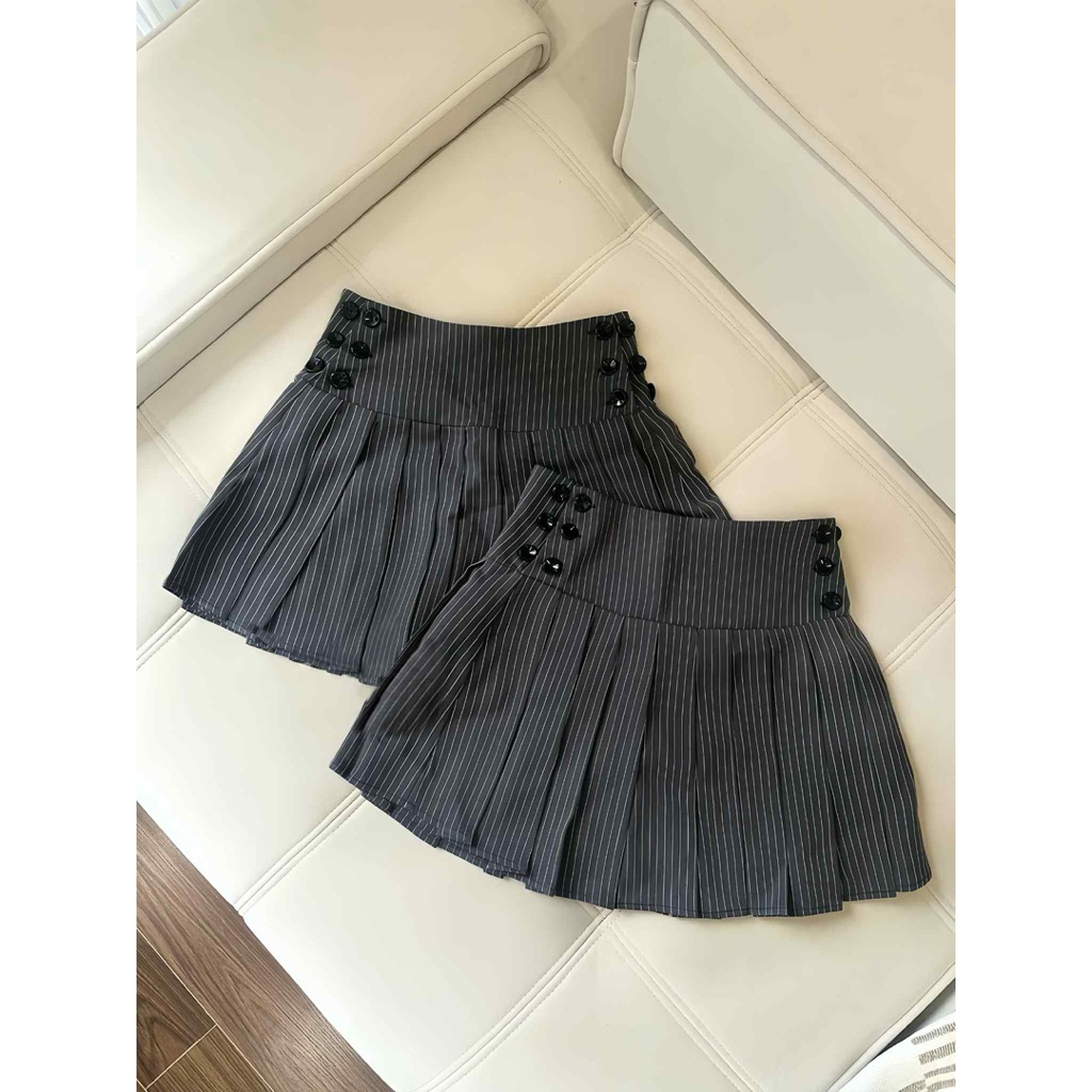 Váy Kẻ Xếp Ly Dáng Ngắn Phối Khuy Chất Đẹp Dày dặn - Thảo.Clothing