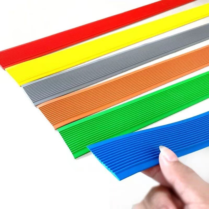 Băng Keo Chống Trượt, Miếng Dán Bậc Cầu Thang Bằng Nhựa PVC Dài 1 Mét Sẵn Keo 3M Siêu Dính