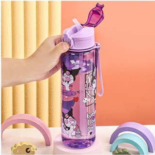 Bình nước thể thao Cameido 800ml có ống hút chống tràn họa tiết hoạt hình dễ thương