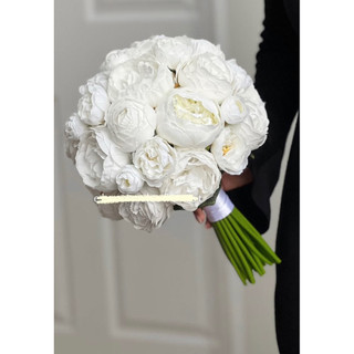 Bó hoa cưới cầm tay cô dâu mẫu đơn Peony 12
