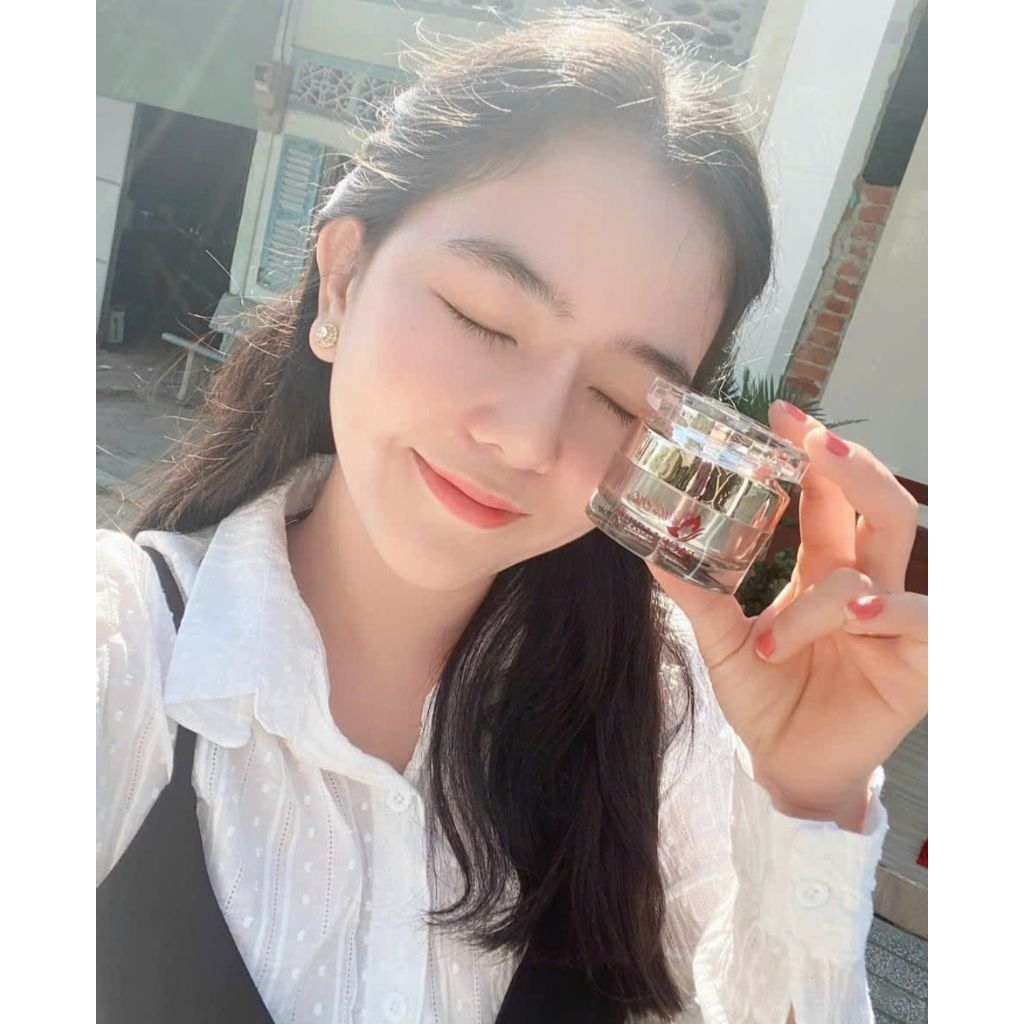 Chính Hãng Kem Face Luxury Ngày Mộc Nhân Dưỡng Trắng Da Bảo Vệ Da Khỏi Tia UV Hổ Trợ Làm Mờ Thâm Sạm Nám Không Bết Rít