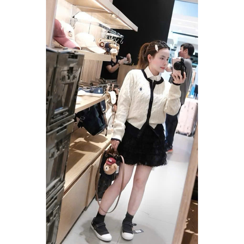 New 2026 Áo Cardigan Màu Be Nữ Len Tăm Dệt Họa Tiết Dây Thừng Phối Nút Cổ Tròn Viền Đen Form Basic Kèm Ảnh Thật