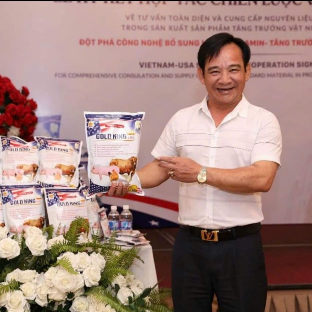 LẺ 1 GÓI 100G SIÊU VỖ BÉO GOLDKING USA , VỖ BÉO SIÊU TỐC CHO GIA SÚC - GIA CẦM