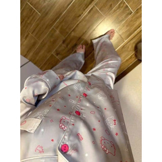 Bộ ngủ lụa kitty xám dài tay