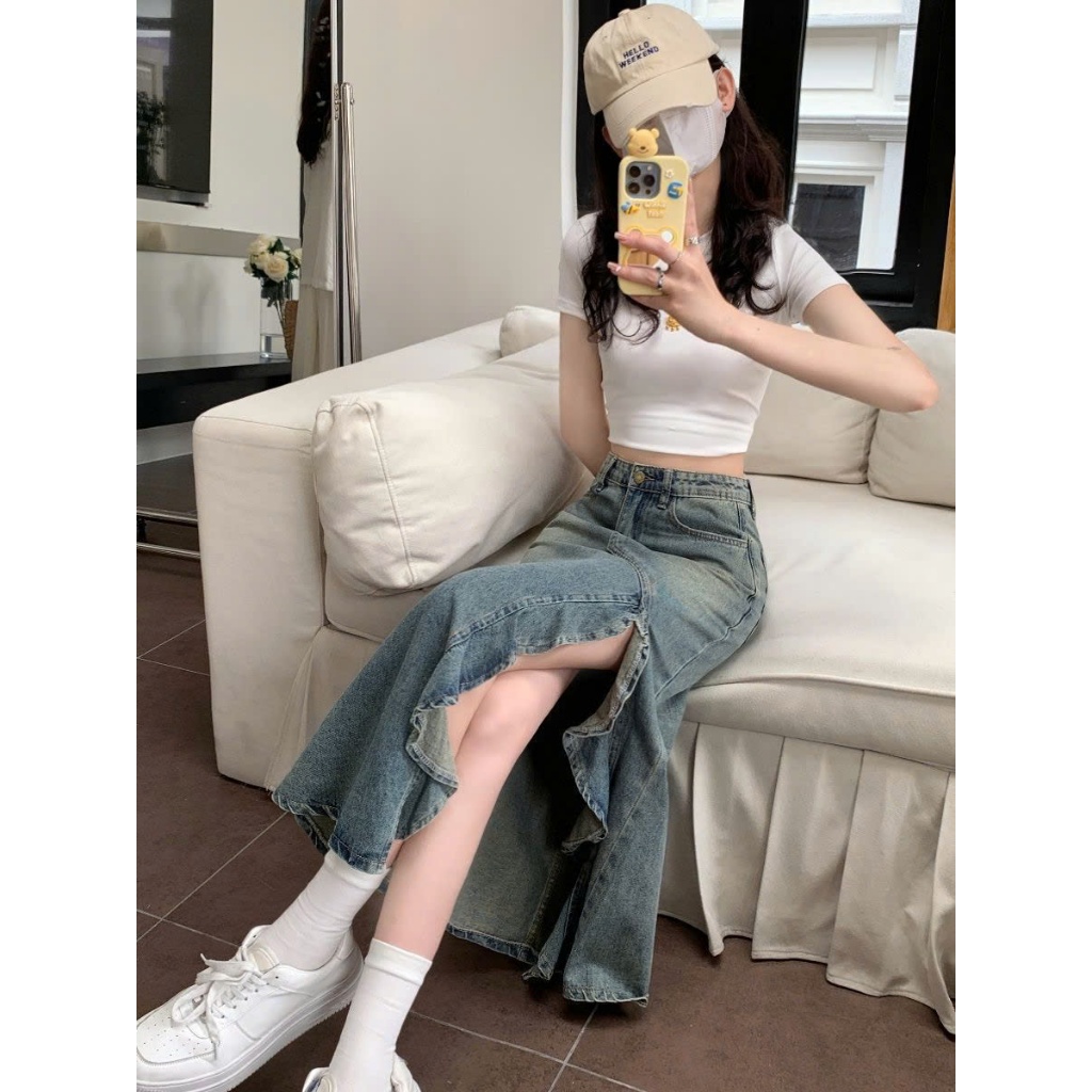 Chân váy jeans dáng dài xẻ tà lệch, viền bèo nữ tính phong cánh Hàn Quốc, co giãn, mặc được 4 mùa