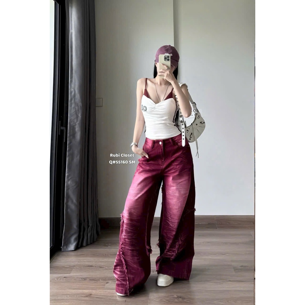 Quần jeans đỏ loang ngấn tua rua