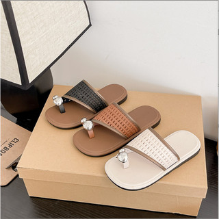 MẸ VÀ BÉ Dép Xỏ Ngón Đính Charm Quai Lỗ Cho Bé Gái K026