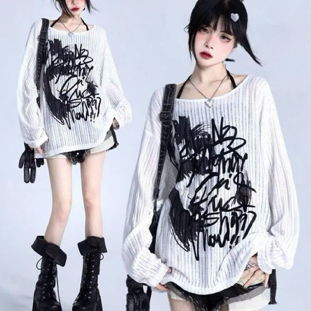 Áo oversize vải len rách trễ vai in hình kèm chữ phong cách sexy trẻ ...