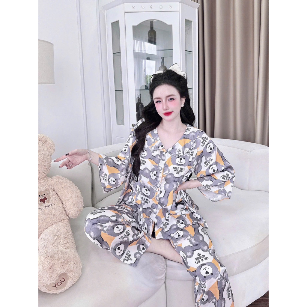 40-62kg Bộ pijama Gấu MOS cổ sen tay loe lỡ 2 túi lụa latin mềm mát