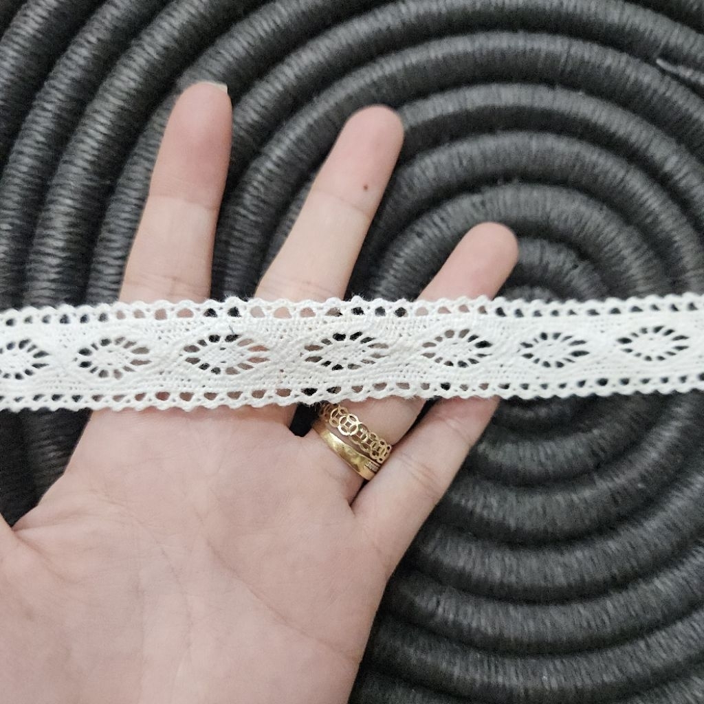 Trắng bản 2cm mã 2