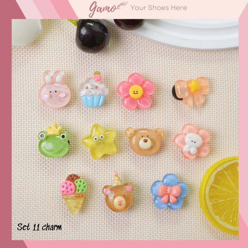 Bộ 11 Sticker, Charm 3D chủ đề Hoàng tử ếch nhựa cứng gắn Dép Cross ...