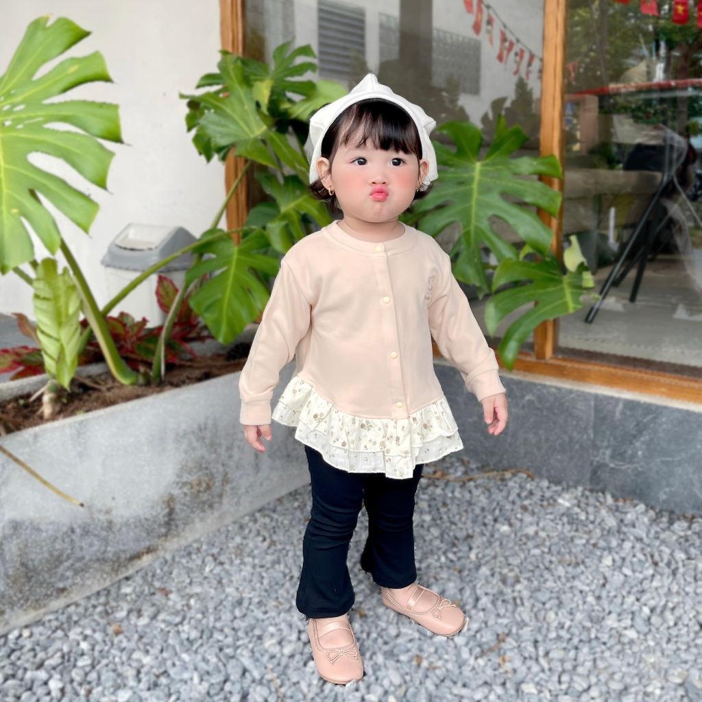 Áo Khoác Bé Gái Phối Bèo Nỉ Bông Giữ Ấm Mùa Đông – Phong Cách Hàn – Size 6M-3Y | QA229