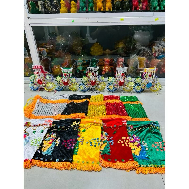 Áo Nhung Kết Cườm Thủ Công Dùng Cho Mẹ Diêu Trì, Bà Chúa Sứ, 5 Mẹ Ngũ Hành...