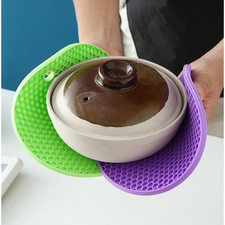 Miếng lót nồi nhấc nồi bằng silicone chịu được nhiệt độ cao 200 độ C màu Pastel