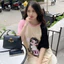 Đầm nữ dễ thương Váy suông thun cotton dài form rộng không cổ raglan be phối hồng đen họa tiết chibi bé gái WOODY T1285G