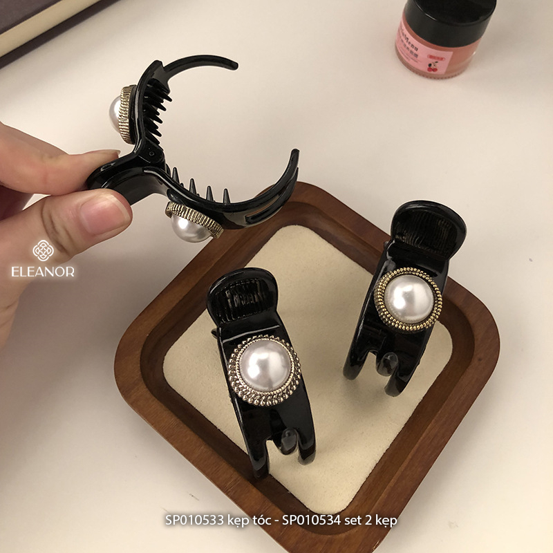 Kẹp tóc nữ Eleanor Accessories viền trơn ngọc trai nhân tạo kẹp tóc càng cua phụ kiện tóc 10533