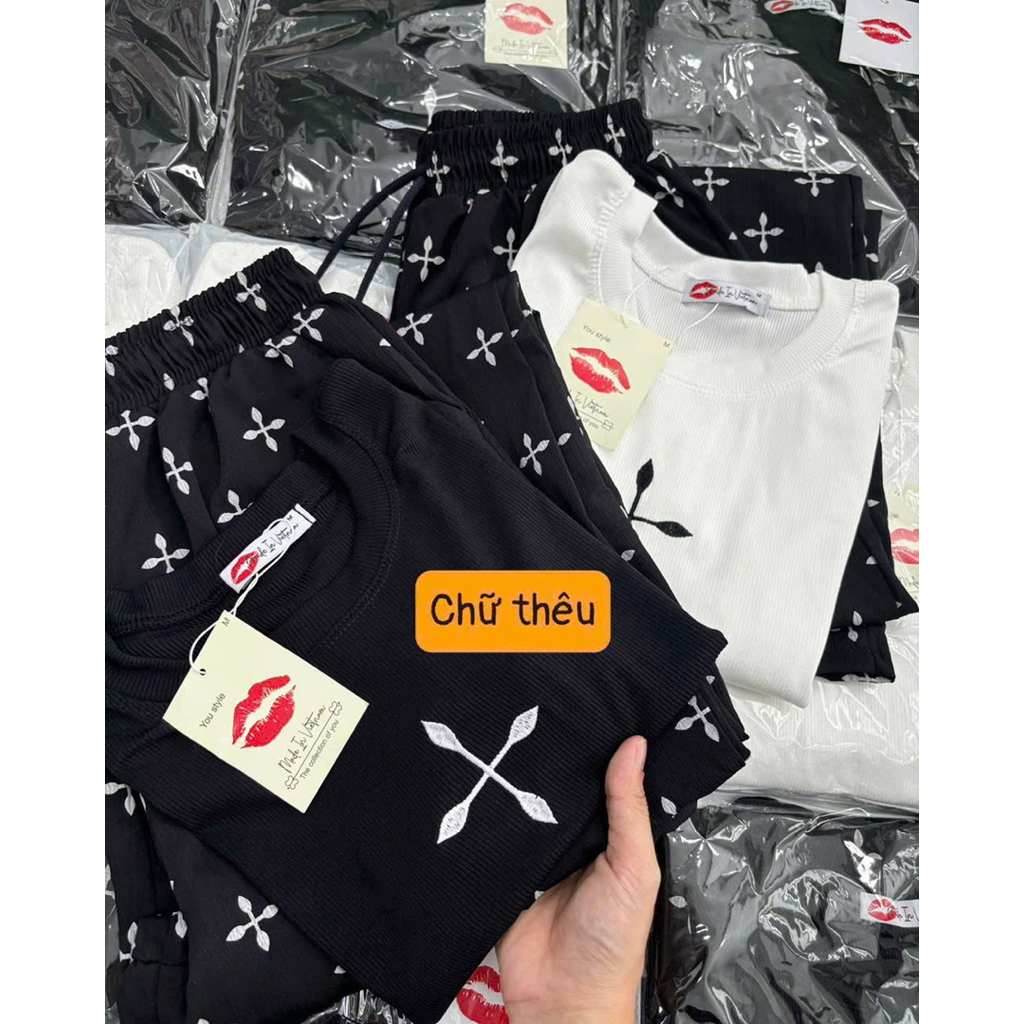 KT41- sét bộ thun tăm lanh họa tiếc chữ thập, áo croptop mix quần suông in full hình