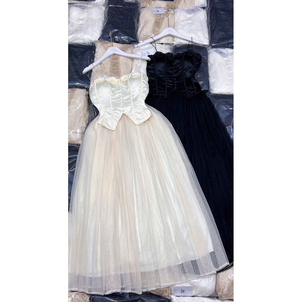 KT45- Sét váy công chúa đính 6 hoa, áo cúp ngực corset tà nhọn mix váy lưới xòe