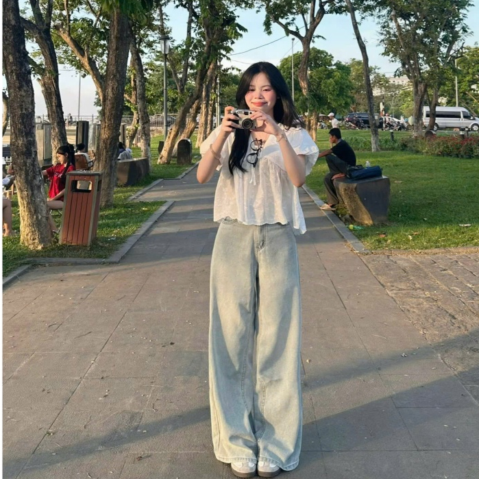 Quần Jean Ống Suông Rộng Joolate Quần Jean Màu Xanh Bạc Wassh Vàng Đứng Phom Tôn Dáng