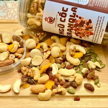 1kg Ngũ cốc granola hạt dinh dưỡng và xoài sấy dẻo - Ngũ cốc ăn sáng tiện lợi giàu dinh dưỡng tốt cho sức khỏe