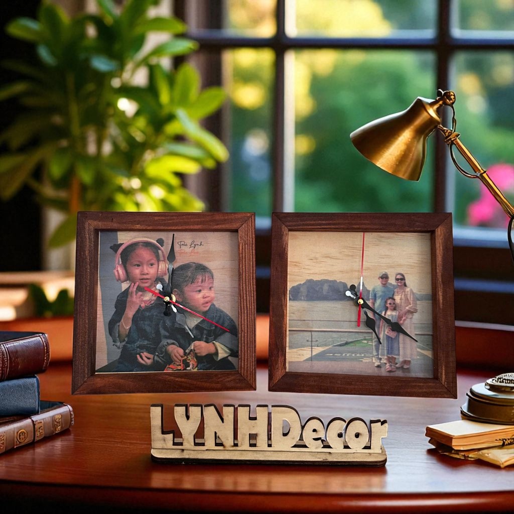 ĐỒNG HỒ GỖ ĐỂ BÀN HÌNH VUÔNG IN UV ẢNH THEO YÊU CẦU | LYNHDECOR Miễn Phí Thiết Kế