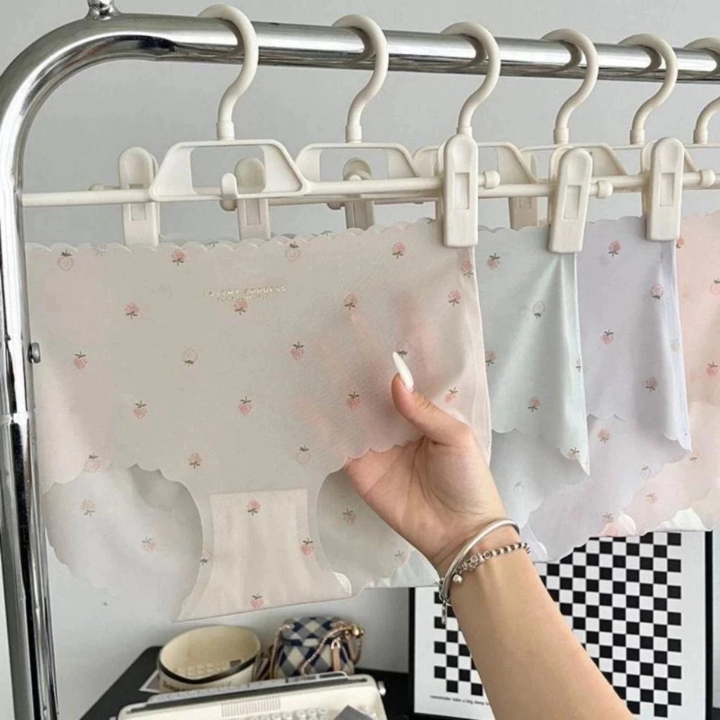 [Peinn] Quần Chip Lụa Băng QLS59 Họa Tiết Dâu Tây, Mềm Mịn, Nhẹ Nhàng, Thư Giãn