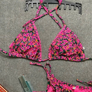 Lẻ áo bơi, bikini nữ họa tiết hoa nhí hồng nổi bật dáng tam giác dây buộc, hàng VNXK