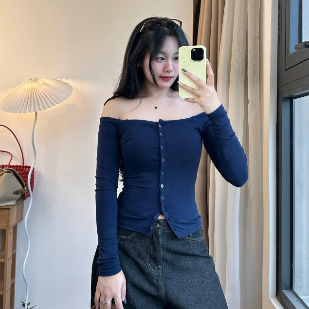 Áo thun dài tay Joolate trơn basic kiểu nút cài trễ vai chất cotton dáng crotop tôn dáng