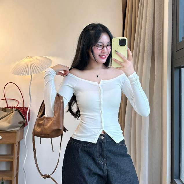 Áo thun dài tay Joolate trơn basic kiểu nút cài trễ vai chất cotton dáng crotop tôn dáng