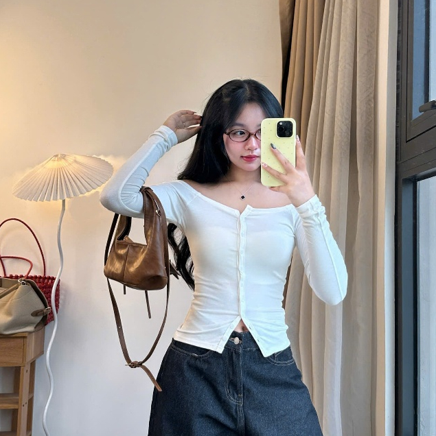 Áo thun dài tay Joolate trơn basic kiểu nút cài trễ vai chất cotton dáng crotop tôn dáng