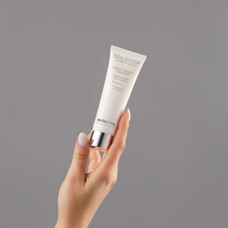Swissline Cell Shock Age Intelligence Never-Creased Sunscreen SPF 50 PA++++ Kem dưỡng hỗ trợ xoá nhăn&chống nắng