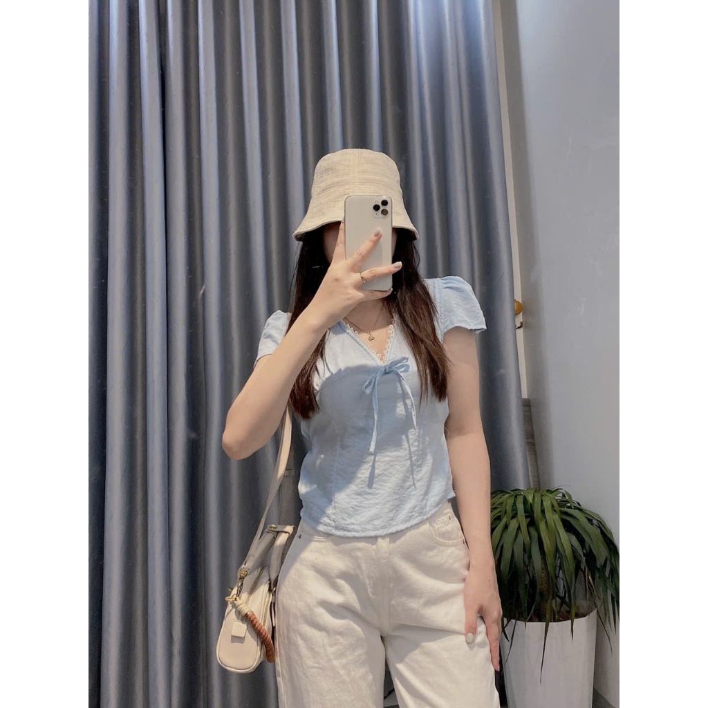 áo sơ mi nữ cộc cổ V viền ren thắt nơ nhỏ Thanhhuyenclothing phong cách kiểu hàn quốc 004
