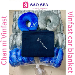 Chăn nỉ văn phòng thêu logo Vinfast màu xanh navy, rộng 1,5 x 1,8 mét
