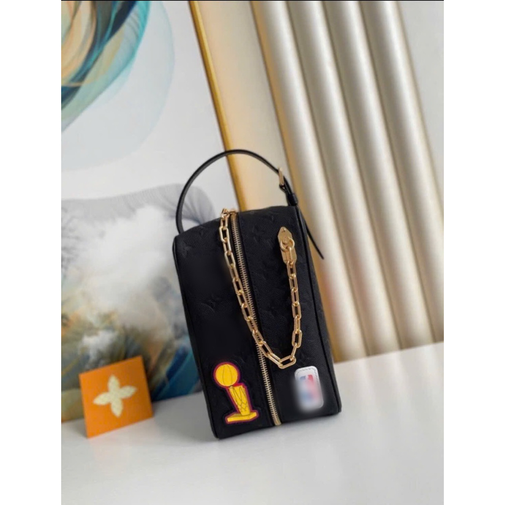 ⚡️[Hight Quality] Túi Cầm Tay \/ Nam Nữ Co11etion Bag - Điểm Nhấc Pack Thêu Icon Hình Hoa Đen Cao Cấp