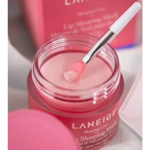 Ủ MÔI LANEIGE BERRY 20G DATE 2/2028