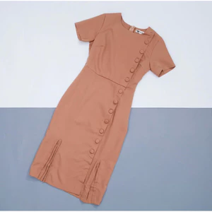 ĐẦM ESTHER BODY XẾP LY NÂU SIZE S (047470)